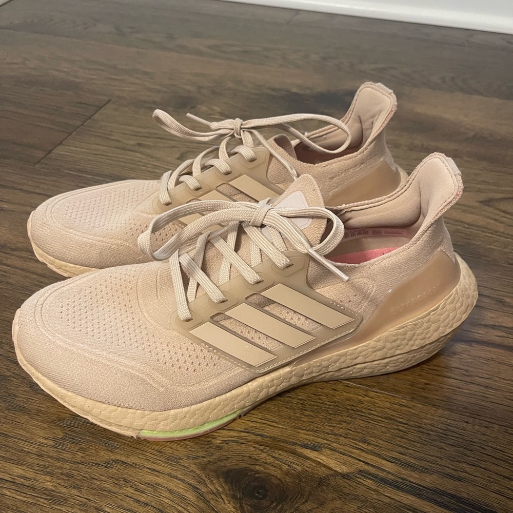 Women’s Adidas ultraboost  21 tennis shoes- ash pearl size 10 / like new!